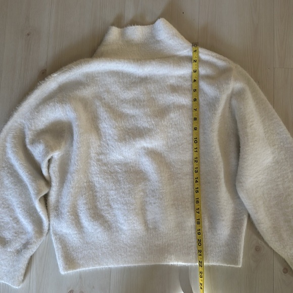 Fuzzy White Sweater - Picture 4 of 4